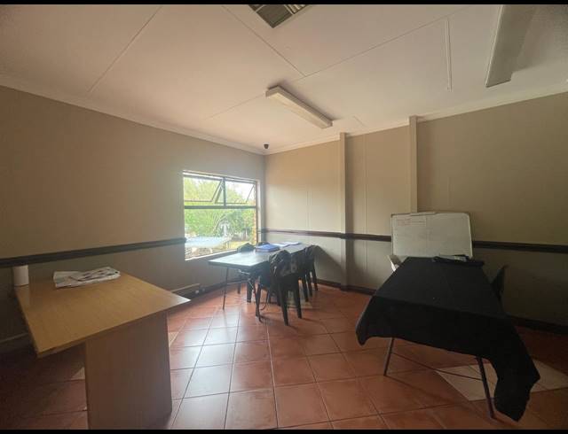 1,487M² BUSINESS CENTRE FOR SALE IN ERASMIA